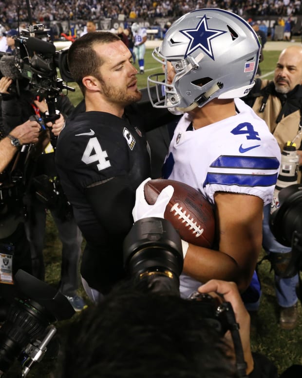 DEREK CARR DAK PRESCOTT (1)